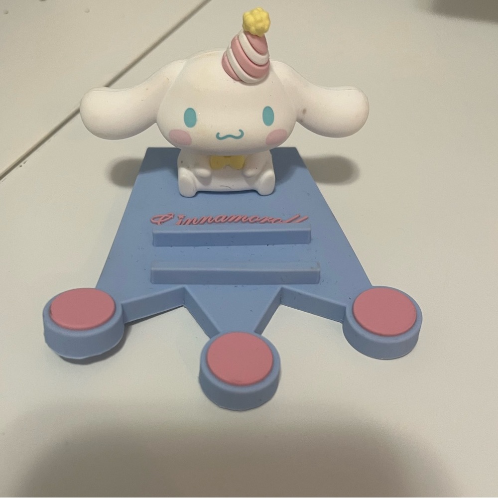 MINISO SANRIO CINNAMOROLL Phone Holder